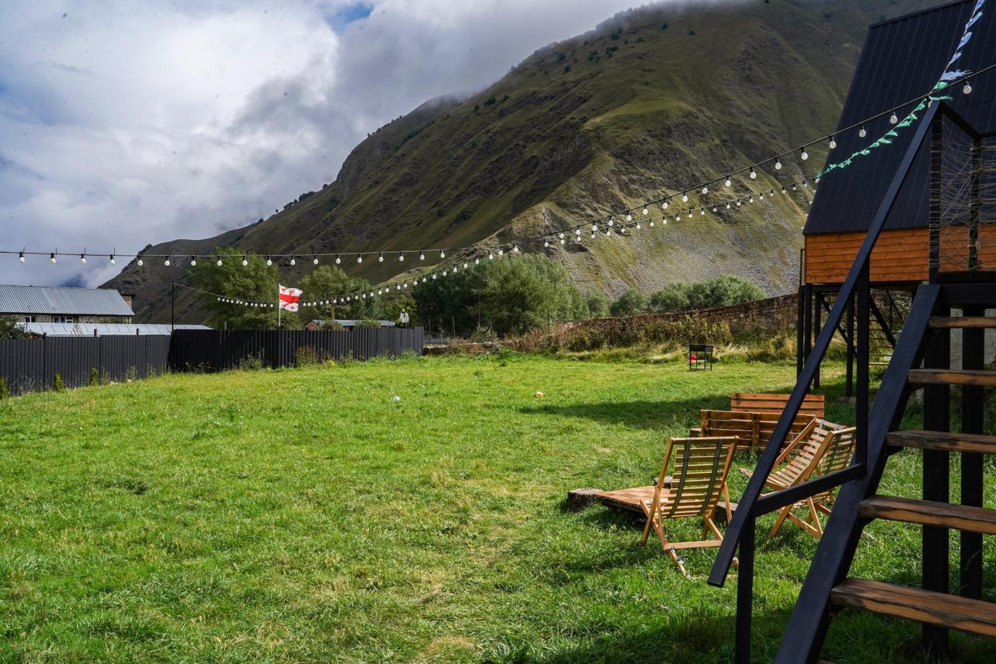 Rest Point Cottage Kazbegi Exterior photo